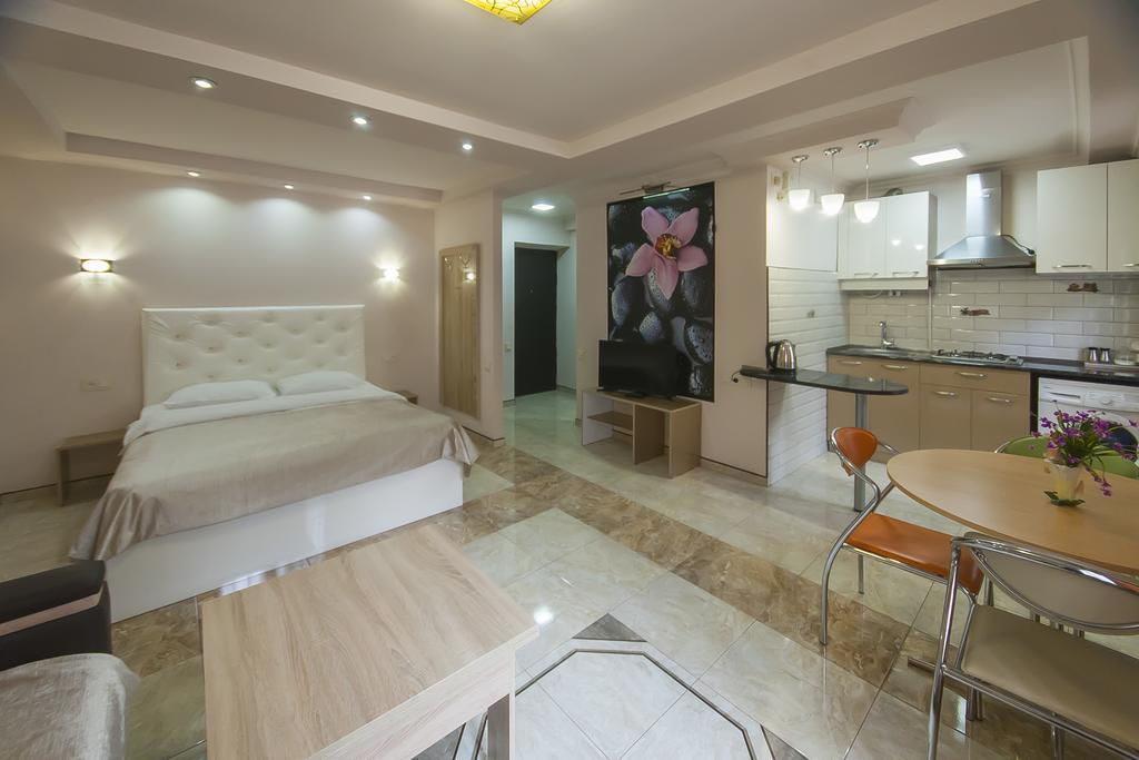 Studio On Papazyan 12 Yerevan Ngoại thất bức ảnh